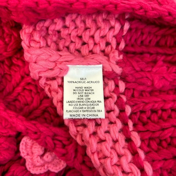 Flower Detail Tufted Dot Hand Crochet Knit Cardigan in Rose - Picture 5 of 5